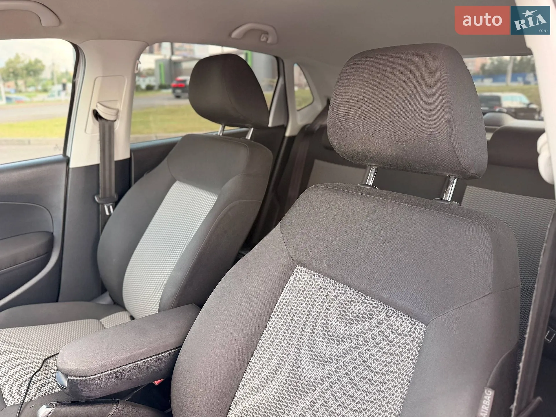 2012 Volkswagen Polo - мініатюра 41