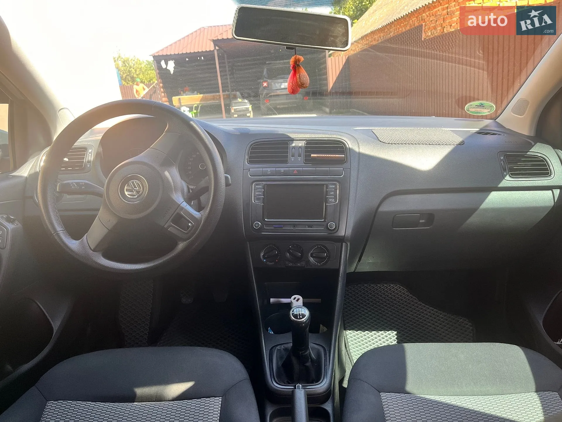 2010 Volkswagen Polo - мініатюра 12