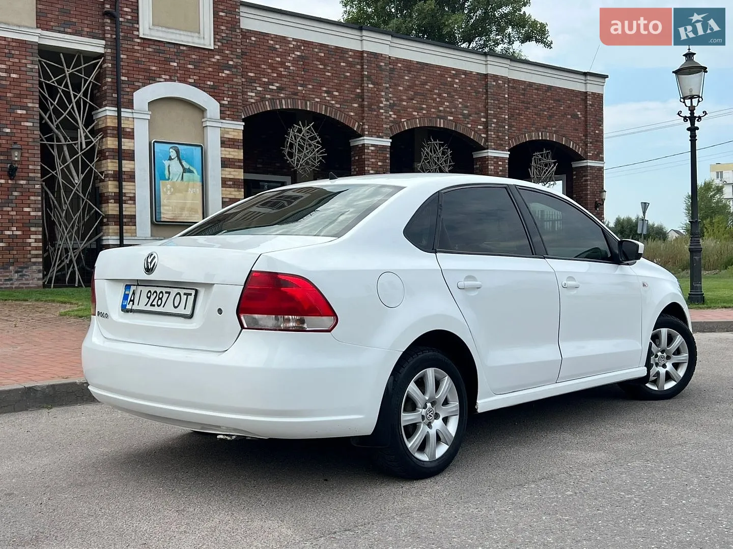 Volkswagen Polo 2013 VIN XW8ZZZ61ZDG060513 фото оголошення 16 з 37