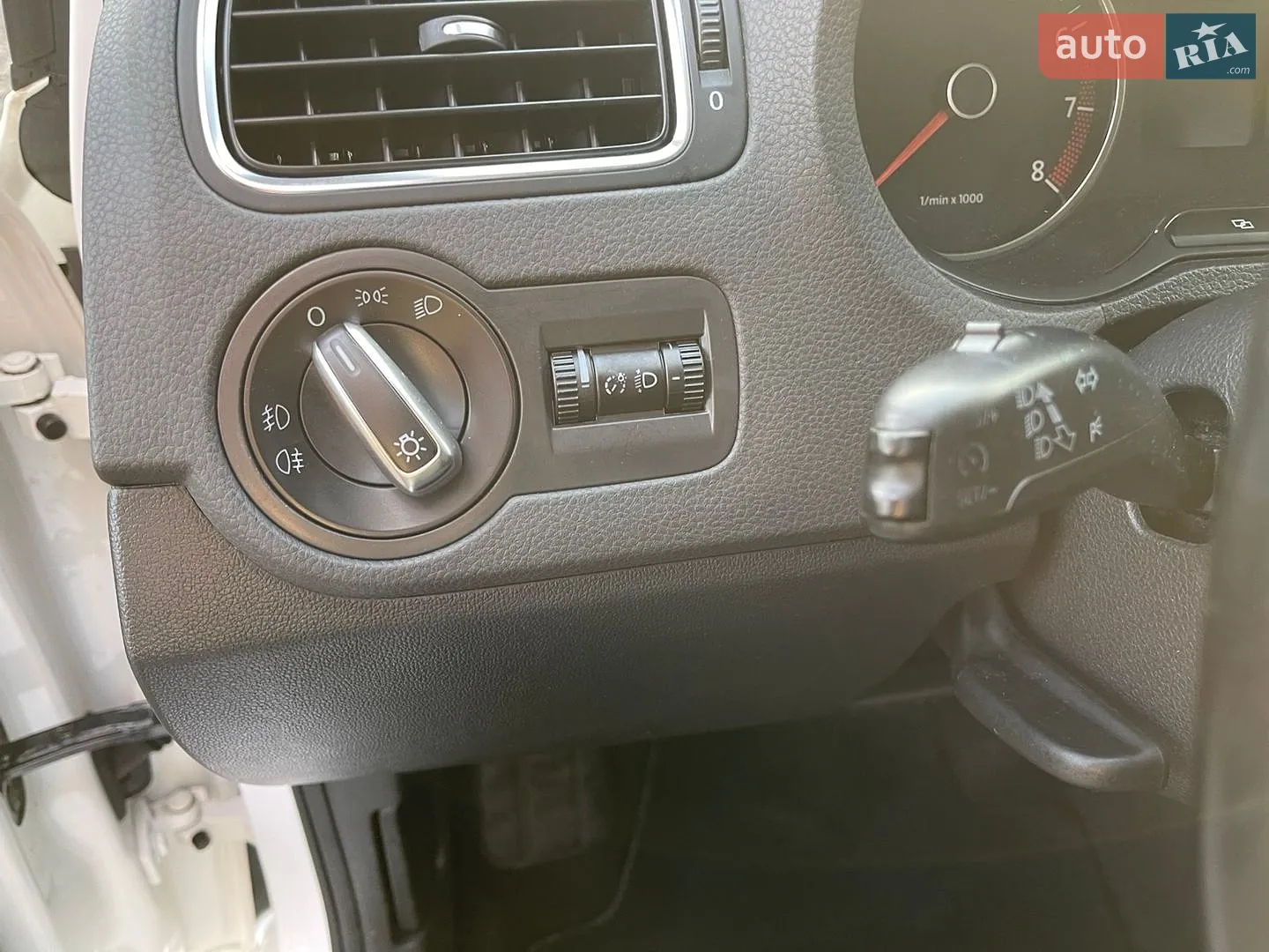 2010 Volkswagen Polo - мініатюра 12