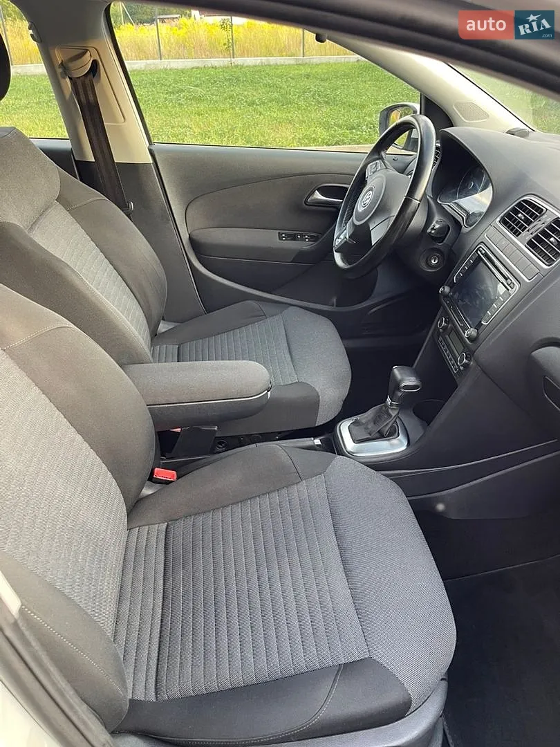 2010 Volkswagen Polo - мініатюра 24