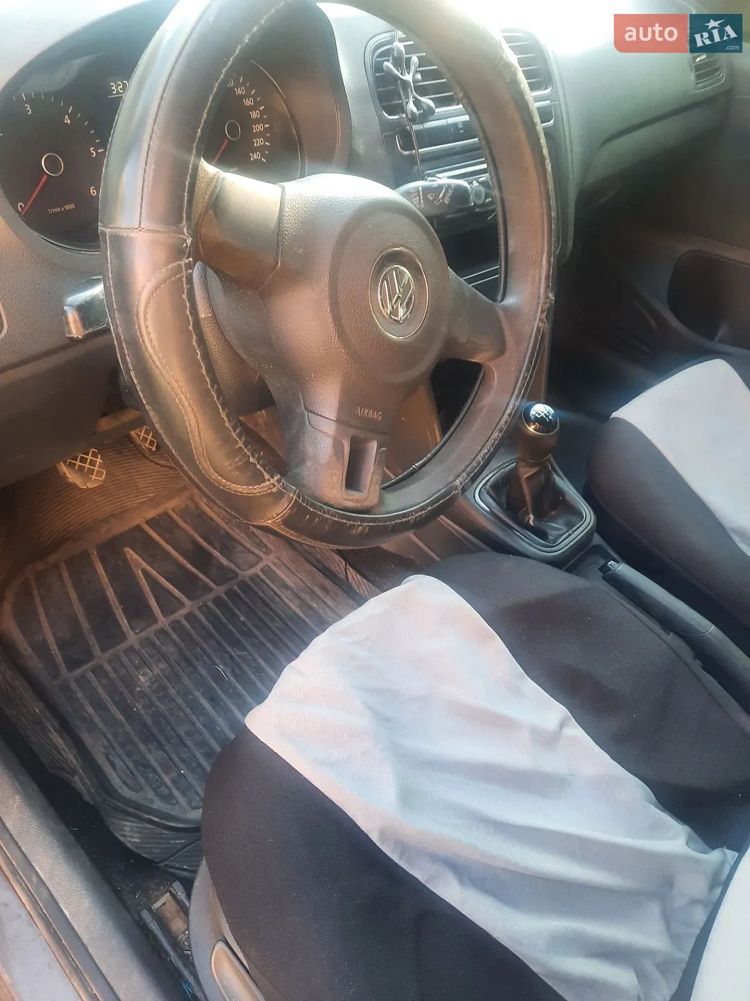 2013 Volkswagen Polo - мініатюра 9