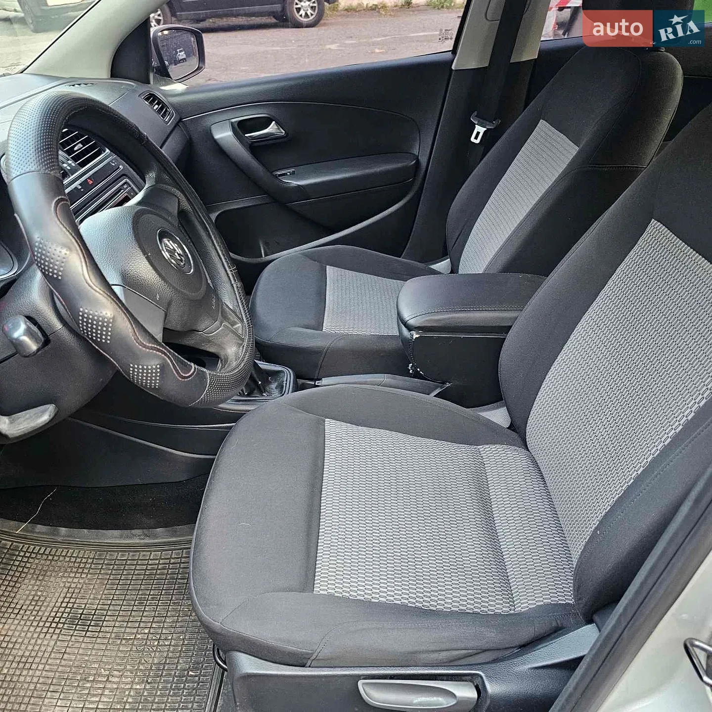 2013 Volkswagen Polo - мініатюра 8