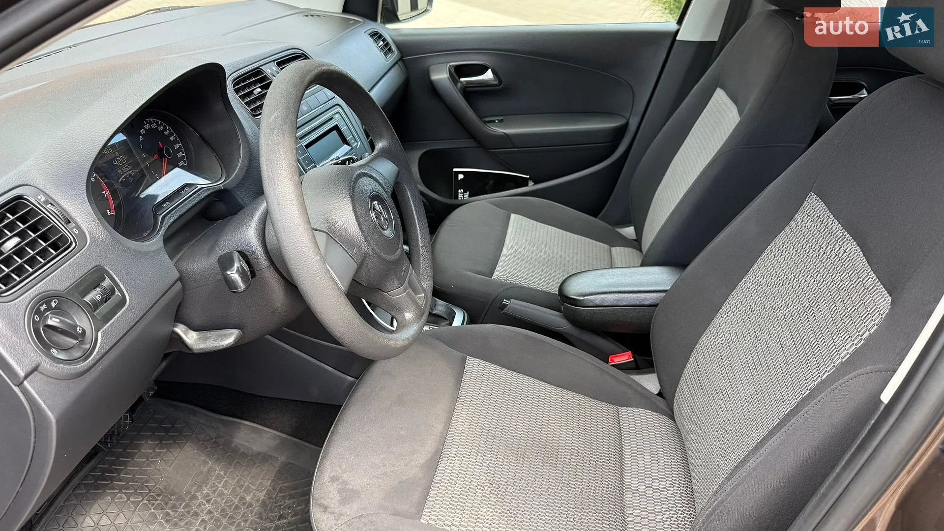 2014 Volkswagen Polo - мініатюра 17