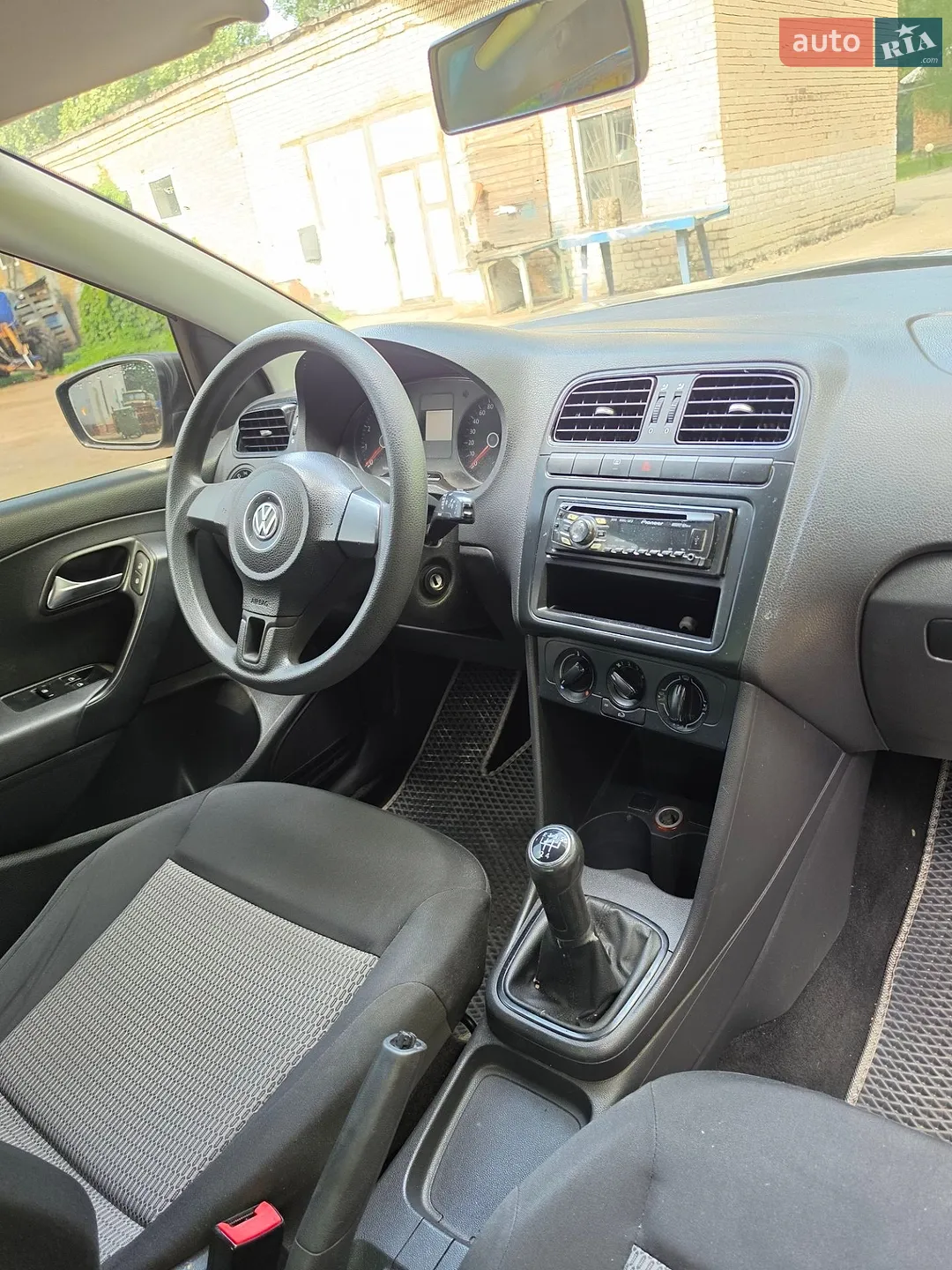2011 Volkswagen Polo - мініатюра 13
