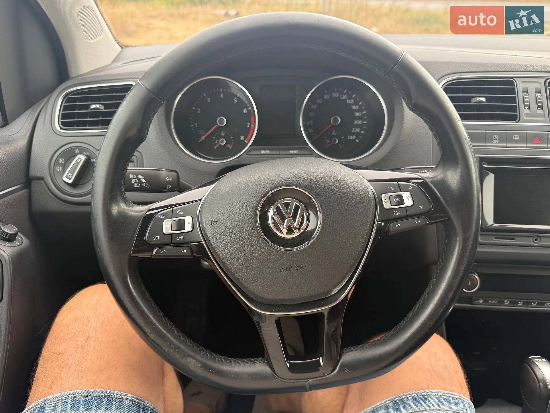 2015 Volkswagen Polo - мініатюра 39