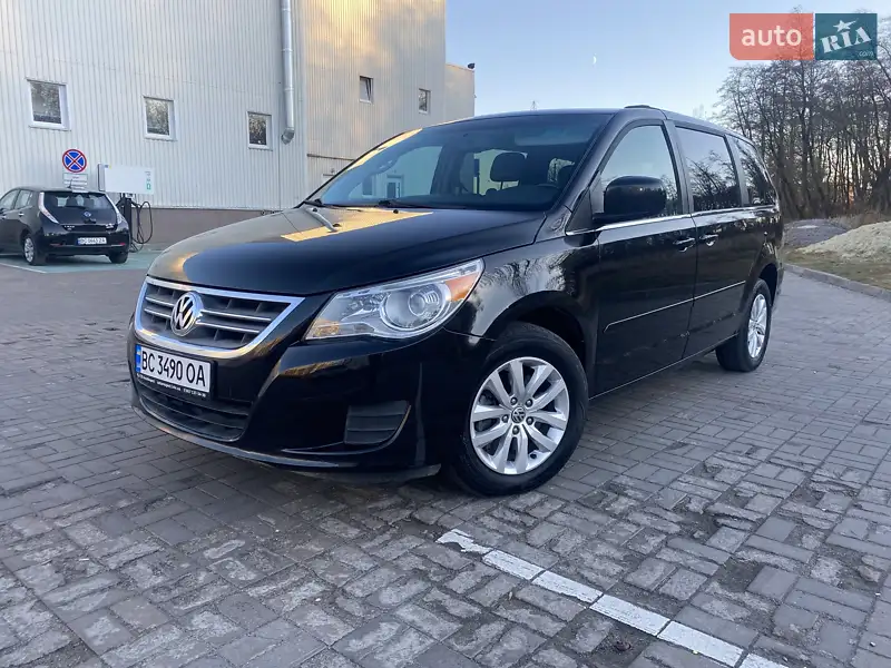 Volkswagen Routan 2011 VIN 2C4RVABG8CR136220 фото оголошення 3 з 56