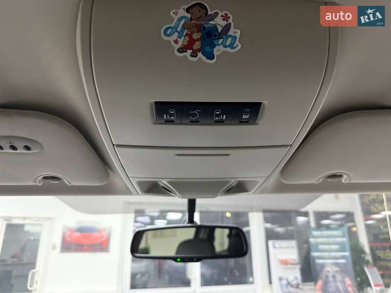 Мінівен Volkswagen Routan 2013 в Києві фото 2 Мінівен Volkswagen Routan 2013 в Києві