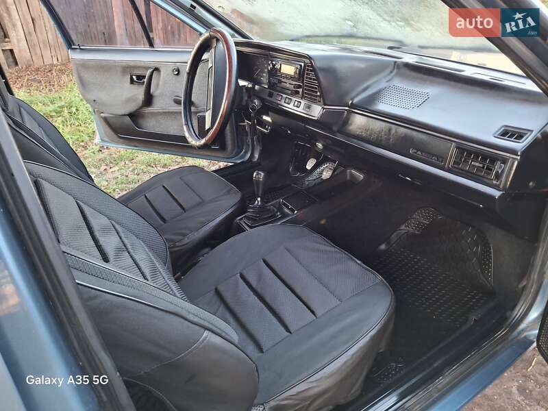 Седан Volkswagen Santana 1984 в Иваничах