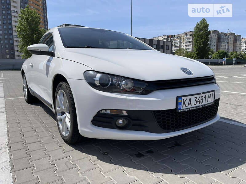 Хэтчбек Volkswagen Scirocco 2012 в Киеве