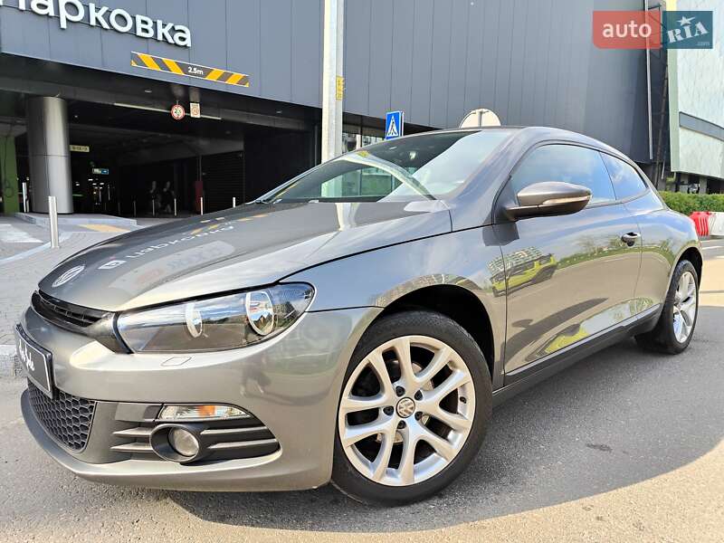 Хетчбек Volkswagen Scirocco 2011 в 