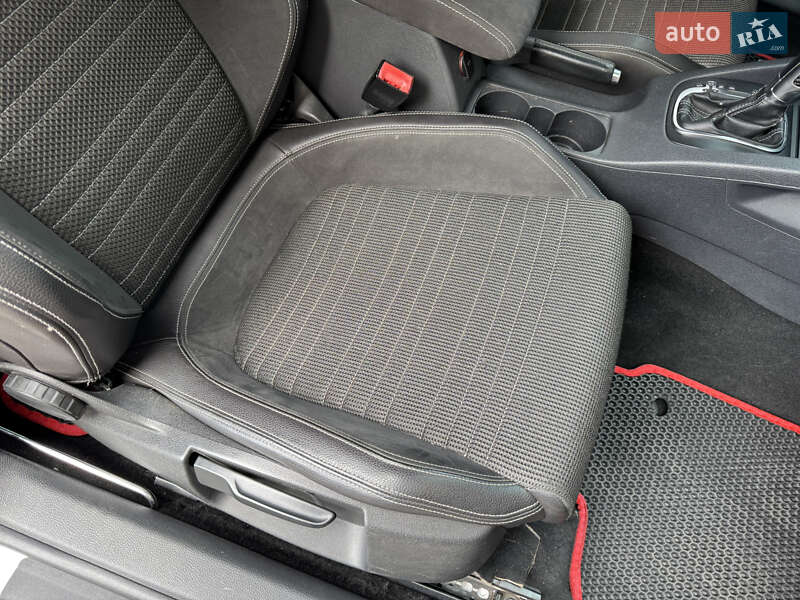 Хэтчбек Volkswagen Scirocco 2012 в Одессе