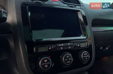 Хэтчбек Volkswagen Scirocco 2009 в 