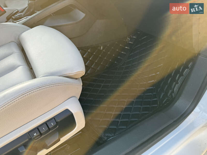 Хэтчбек Volkswagen Scirocco 2010 в Киеве