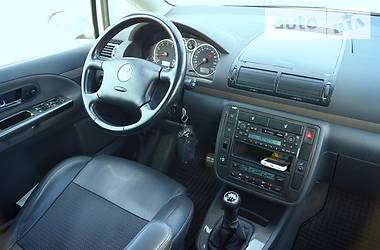 Минивэн Volkswagen Sharan 2004 в Кривом Роге