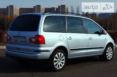 Минивэн Volkswagen Sharan 2004 в Кривом Роге