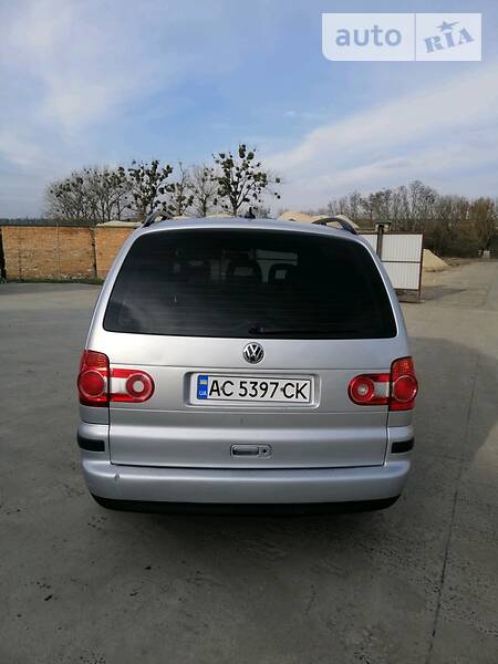 Мінівен Volkswagen Sharan 2007 в Луцьку