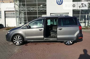 Минивэн Volkswagen Sharan 2015 в Хмельницком