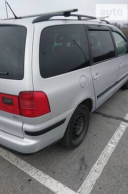 Минивэн Volkswagen Sharan 2003 в 