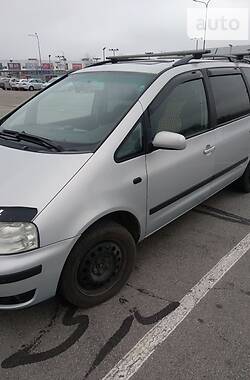 Минивэн Volkswagen Sharan 2003 в 