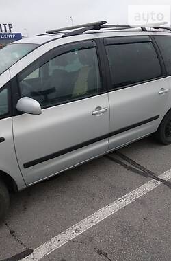 Минивэн Volkswagen Sharan 2003 в 