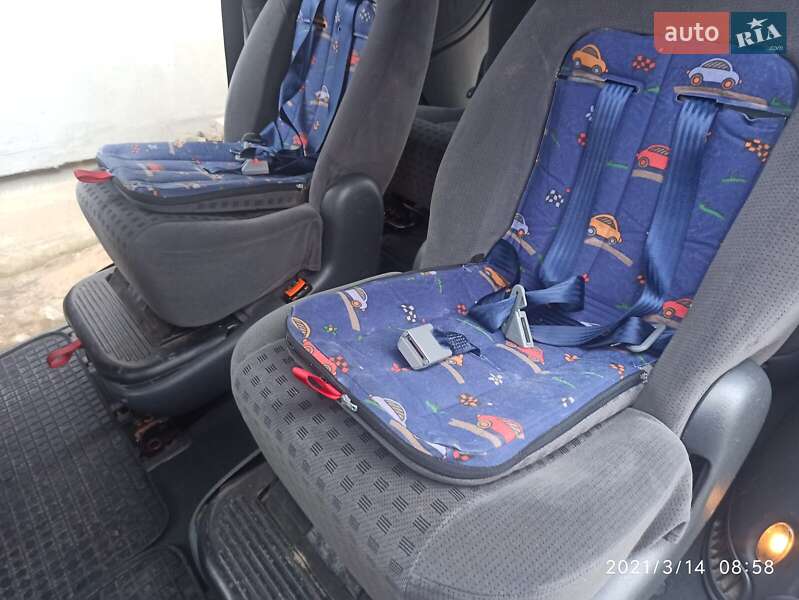 Універсал Volkswagen Sharan 2000 в Рівному