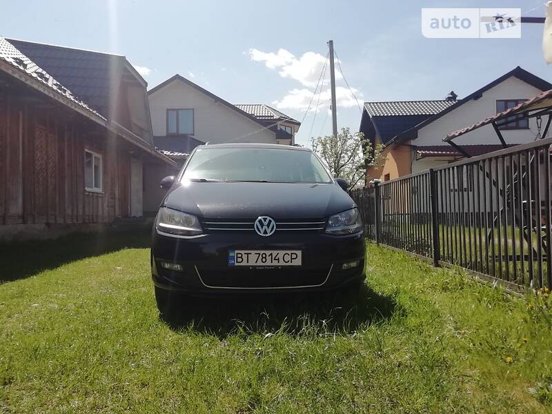 Мінівен Volkswagen Sharan 2010 в Івано-Франківську