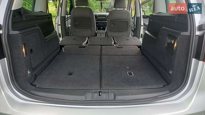 Минивэн Volkswagen Sharan 2011 в Ровно