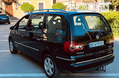 Минивэн Volkswagen Sharan 2007 в Городке