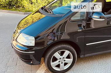 Минивэн Volkswagen Sharan 2007 в Городке