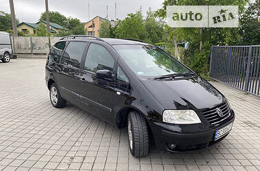 Минивэн Volkswagen Sharan 2003 в Львове