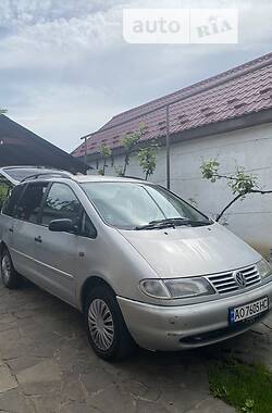 Мінівен Volkswagen Sharan 1999 в Мукачевому