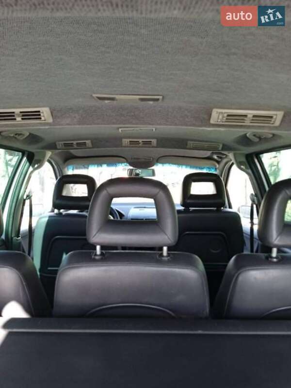 Минивэн Volkswagen Sharan 2002 в Чопе