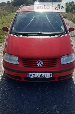 Минивэн Volkswagen Sharan 2002 в Валках