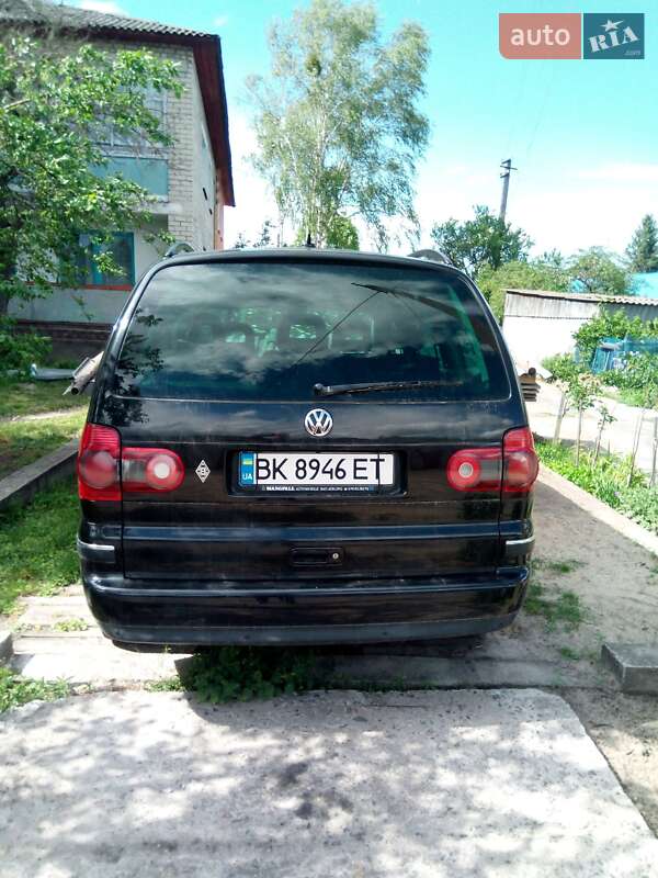 Мінівен Volkswagen Sharan 2009 в Сарнах