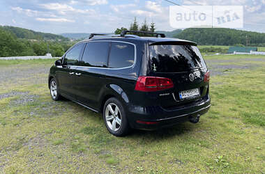 Минивэн Volkswagen Sharan 2011 в Хусте