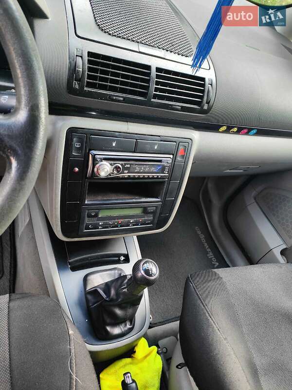 Минивэн Volkswagen Sharan 2001 в Чернигове