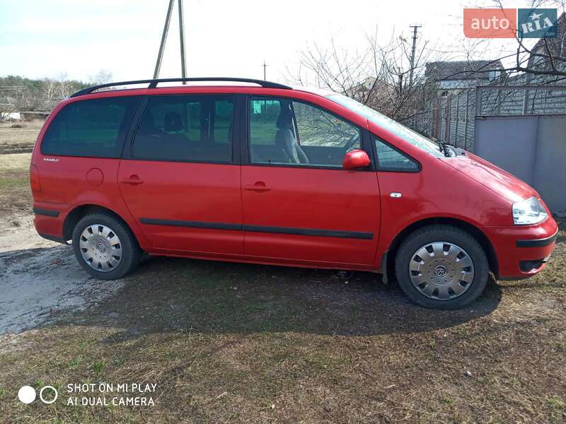Минивэн Volkswagen Sharan 2003 в Чугуеве