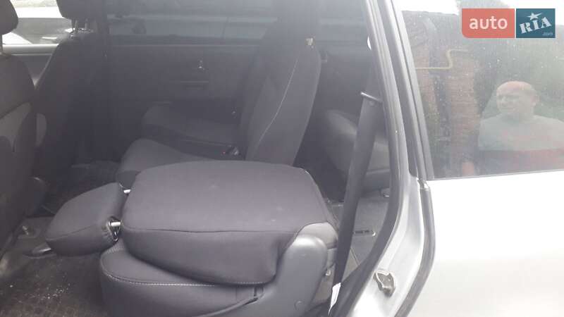 Минивэн Volkswagen Sharan 2009 в Сокале