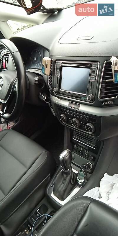 Минивэн Volkswagen Sharan 2016 в Виннице