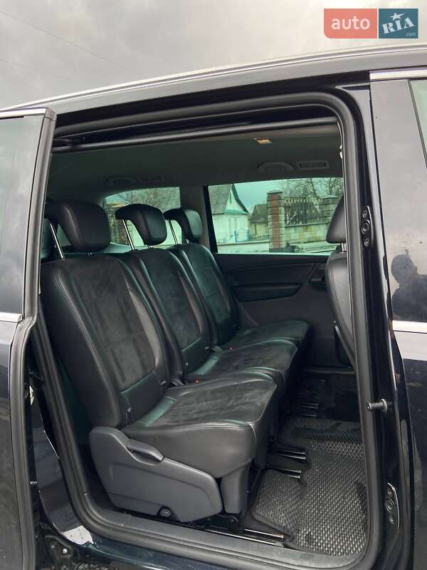 Минивэн Volkswagen Sharan 2011 в Дубно