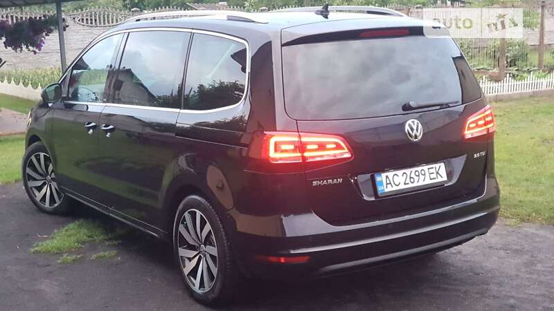 Минивэн Volkswagen Sharan 2016 в Луцке