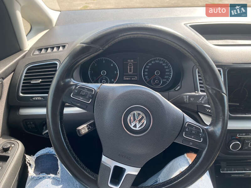 Мінівен Volkswagen Sharan 2011 в Шостці