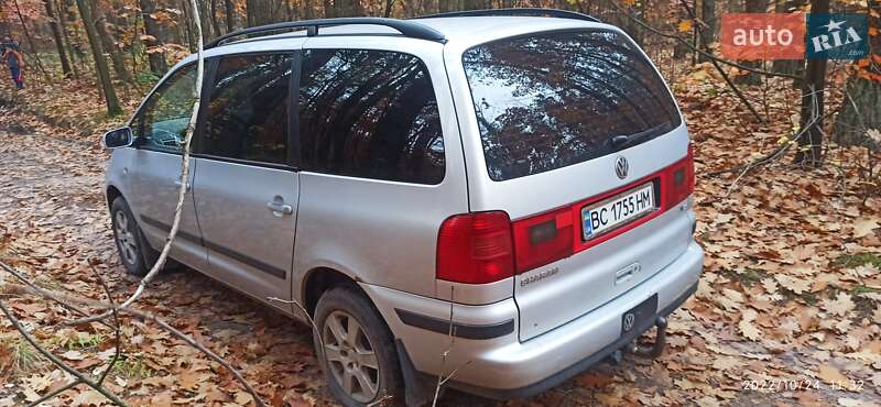 Універсал Volkswagen Sharan 2000 в Рівному