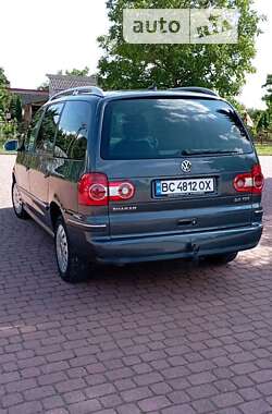 Минивэн Volkswagen Sharan 2008 в Новояворовске