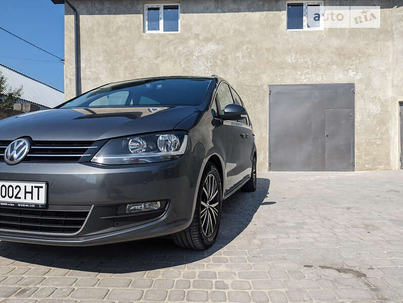 Мінівен Volkswagen Sharan 2016 в Івано-Франківську