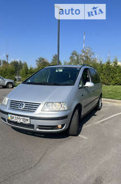 Минивэн Volkswagen Sharan 2005 в 