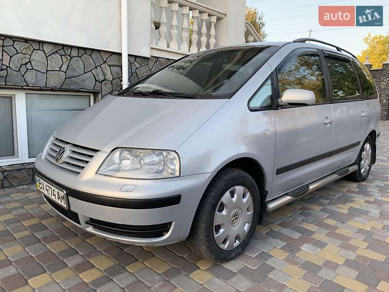 Минивэн Volkswagen Sharan 2002 в Хмельницком