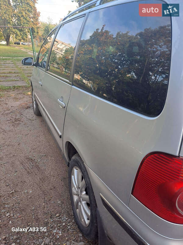 Минивэн Volkswagen Sharan 2007 в Ужгороде