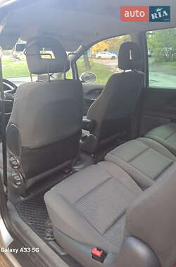 Минивэн Volkswagen Sharan 2007 в 